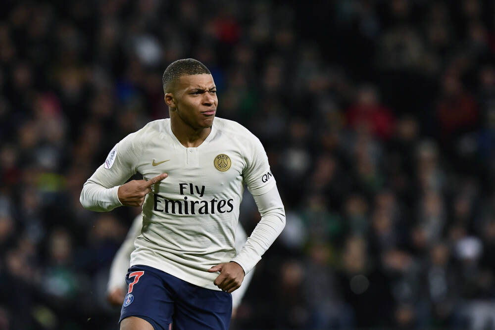 偷袭近角绝杀，晋级欧洲杯决赛！邦马蒂：赛前研究过德国女足门将